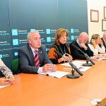 Ángeles Armisén presenta las cuentas de la Diputación para los pueblos palentinos