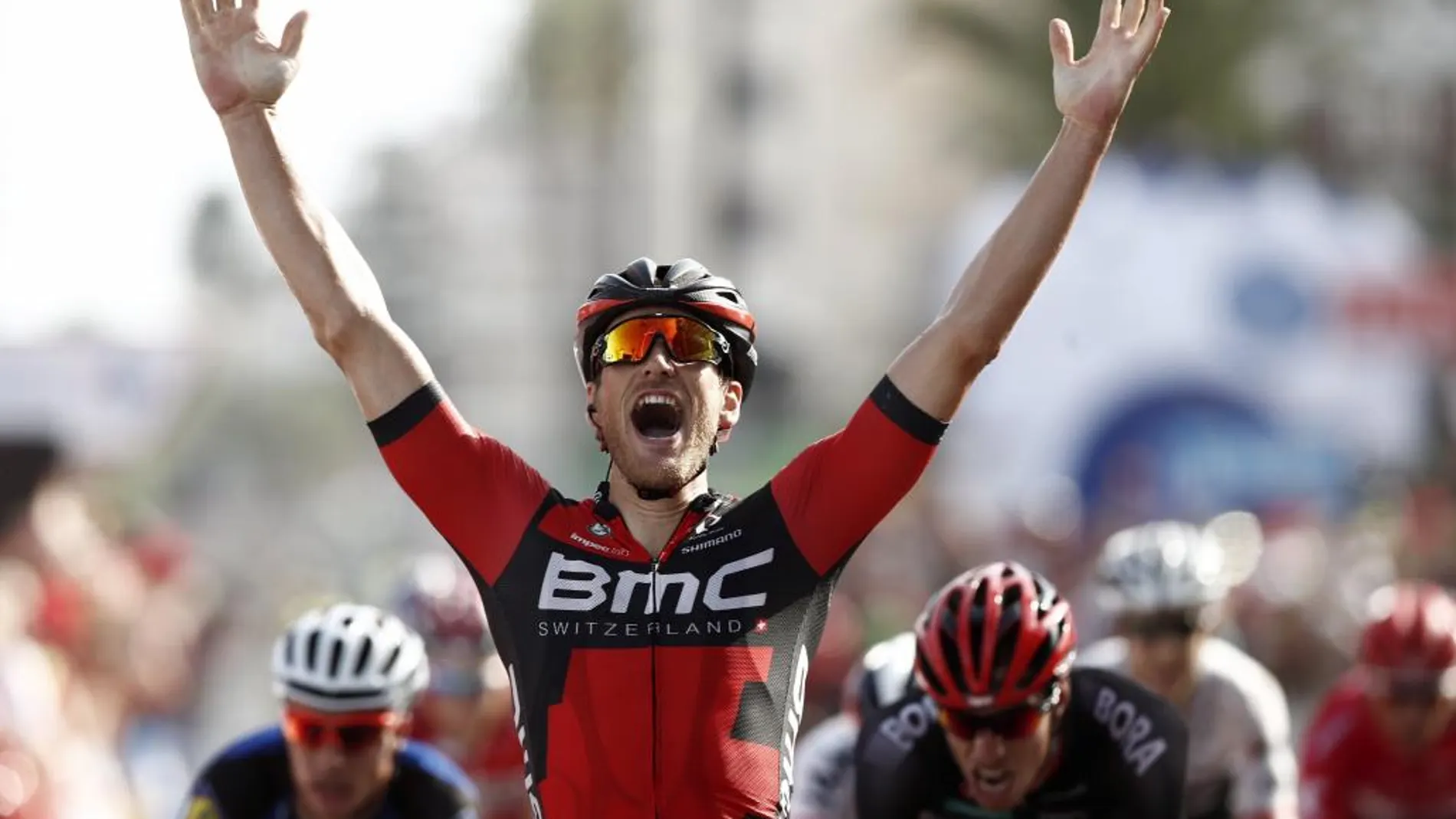 El ciclista holandés del equipo BMC, Jean Pierre Drucker, se ha proclamado el vencedor de la decimosexta etapa de la Vuelta Ciclista a España 2016