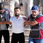 Militares detenidos ayer por ser sospechosos de participar en el golpe