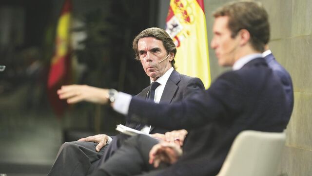 Génova zanja las críticas internas: «El debate del giro a la derecha es estéril»