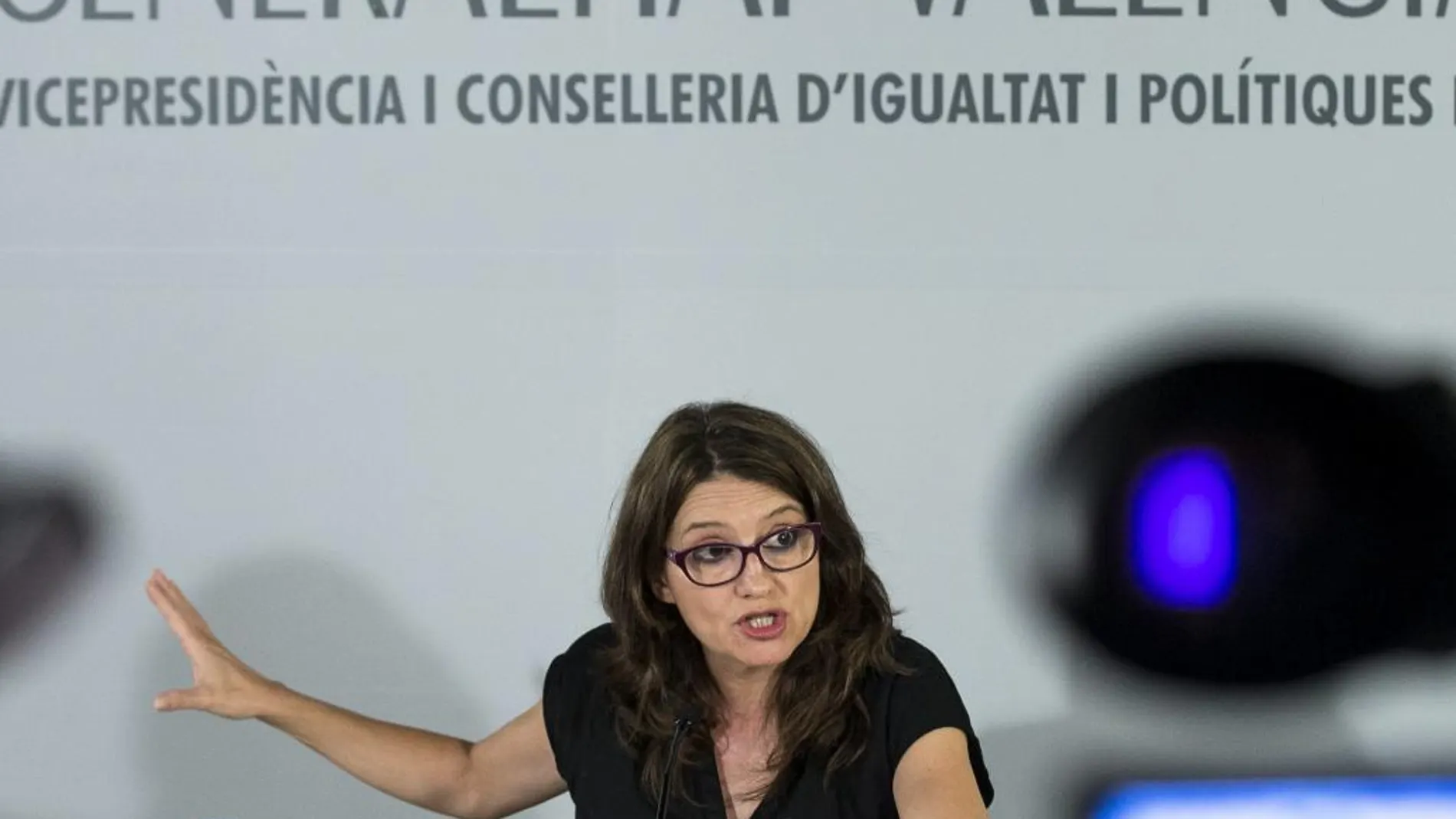 La consellera de Igualdad, Mónica Oltra, en la presentación del decreto