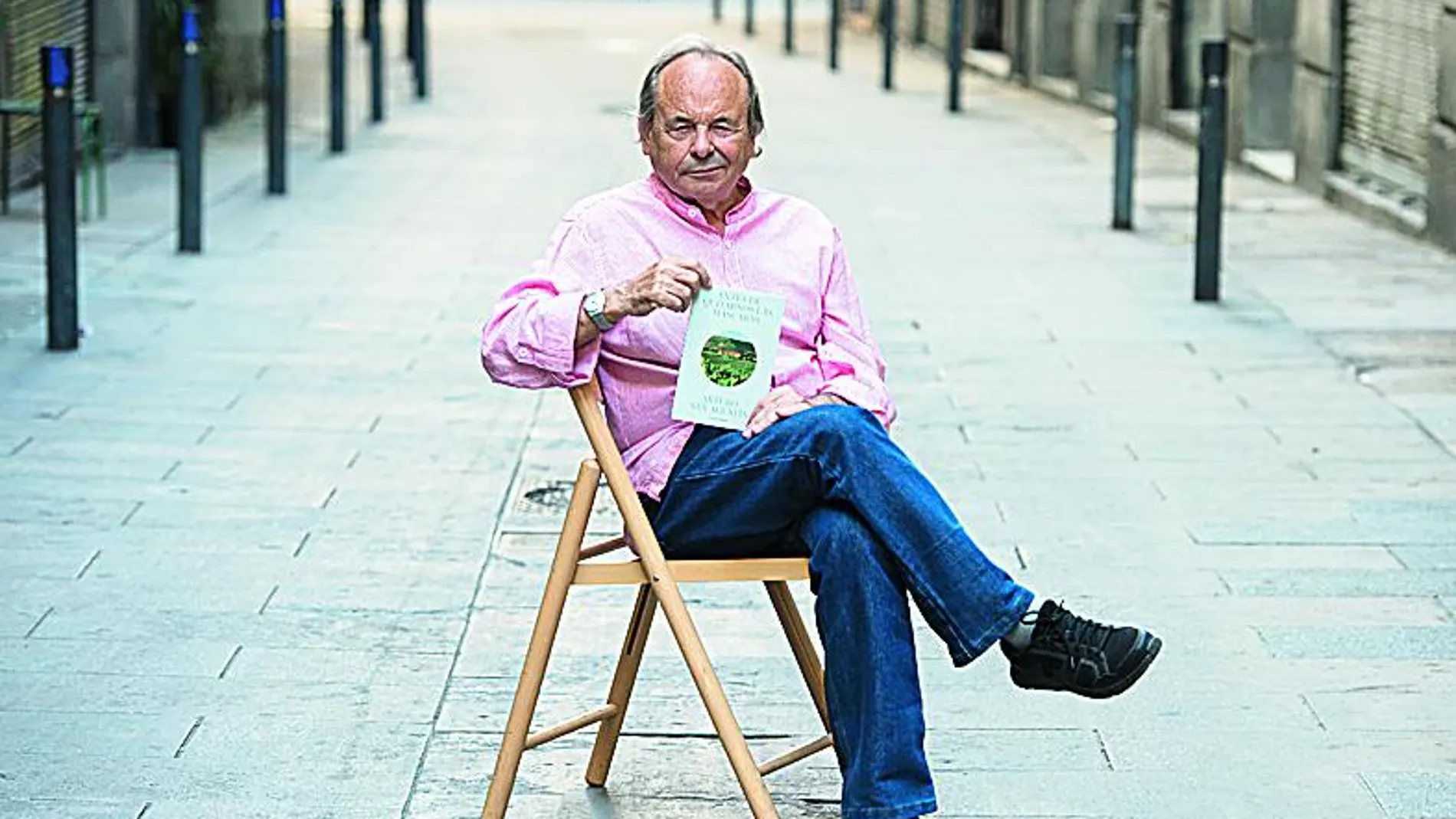 Arturo San Agustín, ayer, en la presentación de su nuevo libro.