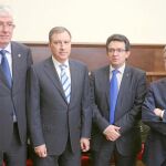 El consejero Juan José Mateos, junto a los rectores Sacristán, Hermida y Murillo, en la presentación del proyecto