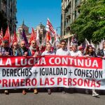 Manifestación del Primero de Mayo, Día Internacional de los Trabajadores,en Valladolid, con los secretarios regionales de CCOO y UGT, Vicente Andrés y Faustino Temprano, respectivamente, a la cabeza