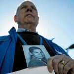 Desde que comenzó la cumbre, cada día las víctimas o sus familiares se manifiestan para que se escuche su voz y su dolor / Efe
