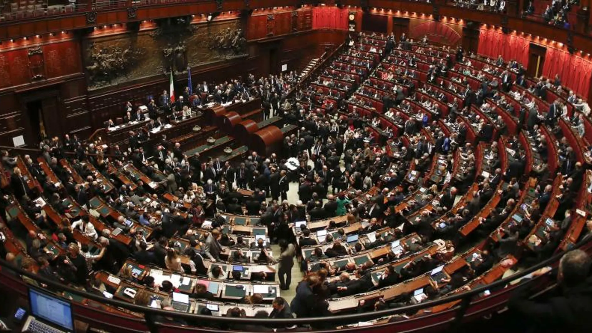 Fumata negra en el Quirinal