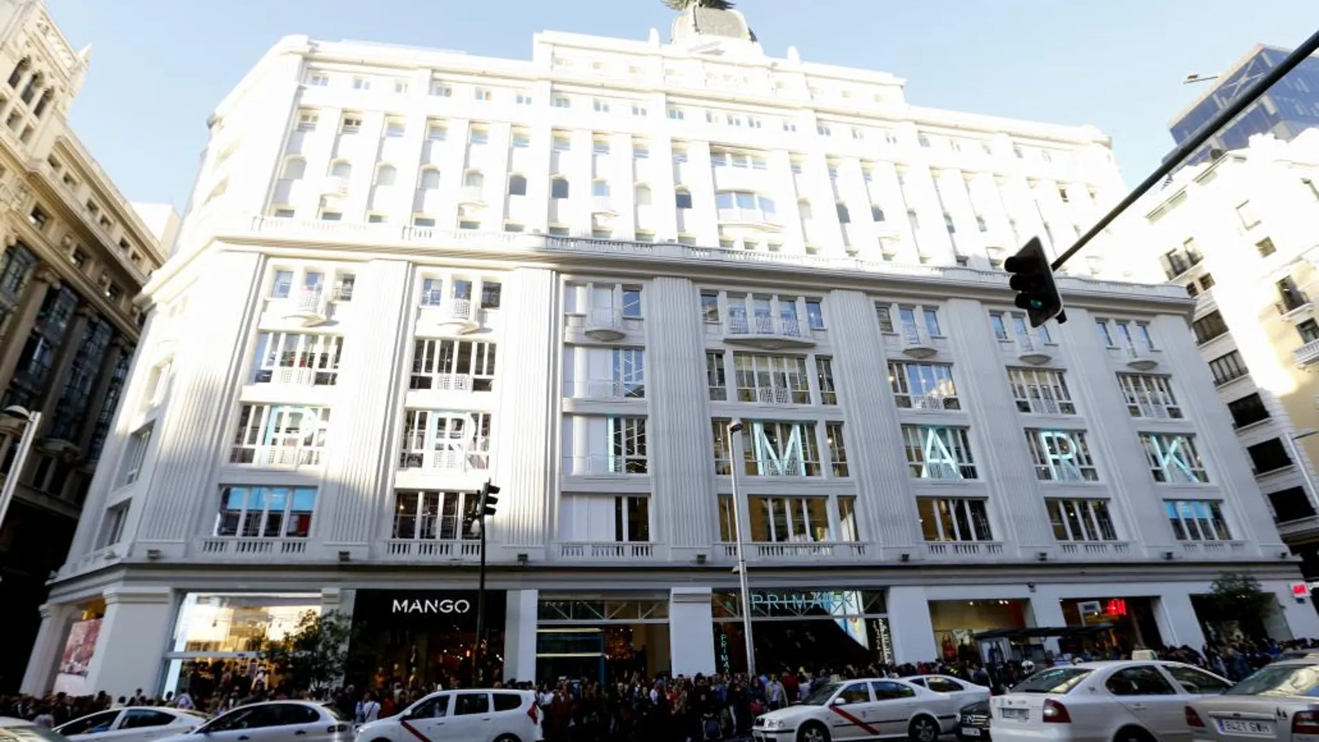 Edificio de Gran Vía, 32, en Madrid, propiedad de Amancio Ortega. Rubén Mondelo