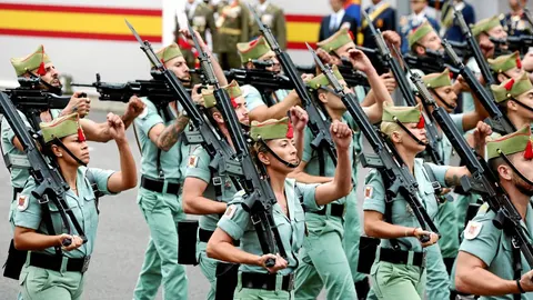 Legionarias, artilleras y fusileras