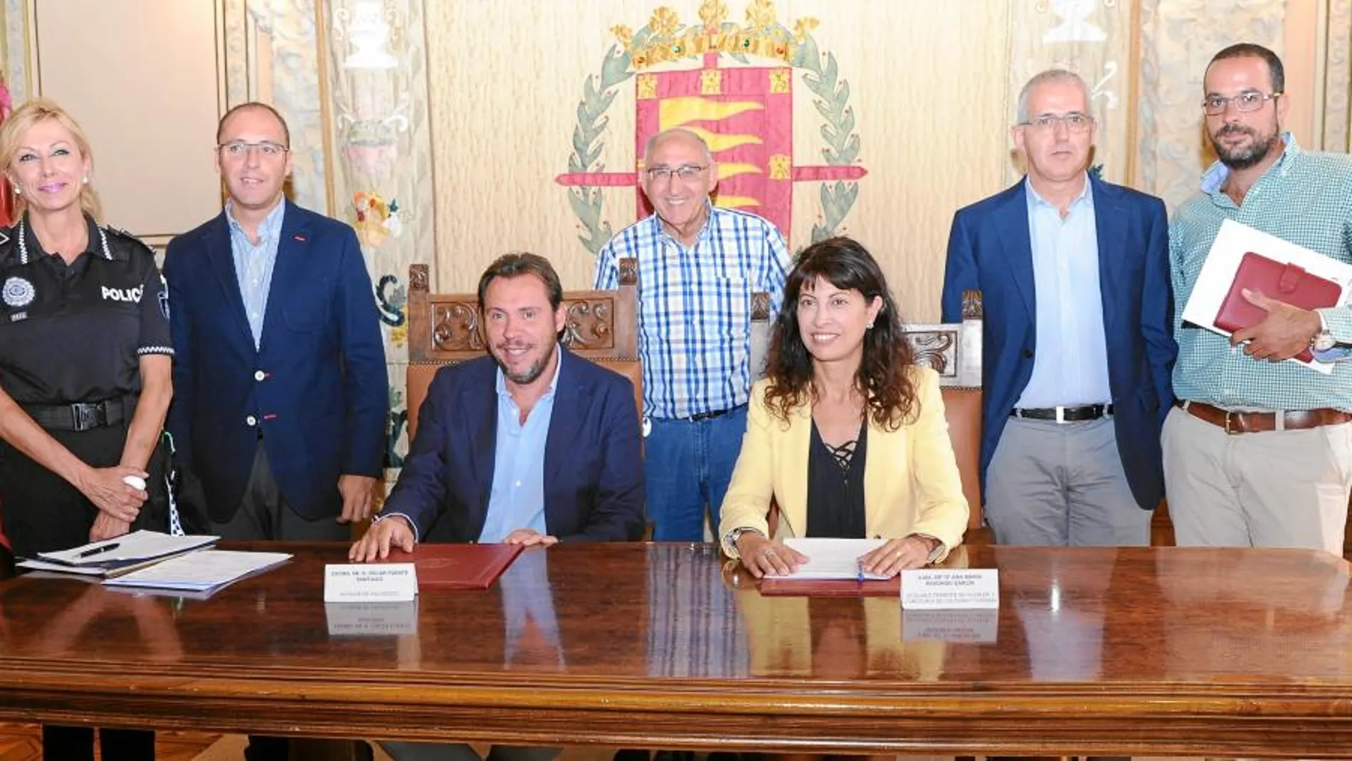 El alcalde de Valladolid, Óscar Puente, hace balance de las Fiestas de 2016, junto la concejala de Cultura y Turismo, Ana Redondo, y los representantes de los servicios municipales y entidades colaboradoras