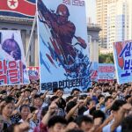 Miles de personas salieron ayer a las calles de Pyongyang para apoyar a su líder, Kim Jong Un