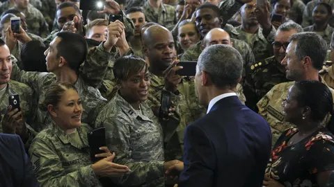 Obama con los militares de la base de Tampa, Florida