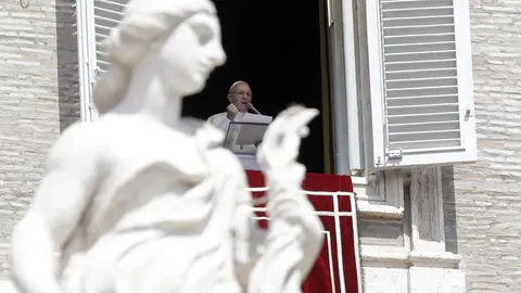 El Papa durante el rezo del Ángelus