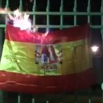 Arran publica un vídeo en el que dos integrantes queman una bandera de España durante la Diada de Mallorca