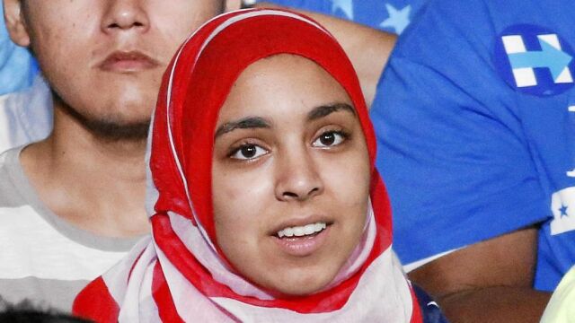 Una votante demócrata durante un acto electoral celebrado el sábado en Miami (Florida)