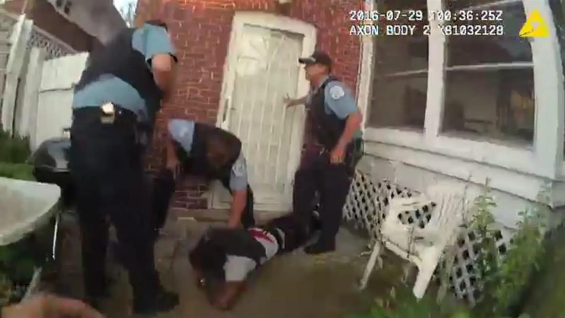 Un vídeo revive la polémica sobre el abuso policial contra los negros en Estados Unidos