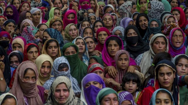 Las mujeres sufren discriminación en la India por el periodo menstrual.