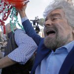 Beppe Grillo, líder del M5E, ha regresado a la primera línea en la campaña por el «no» en el referéndum del domingo