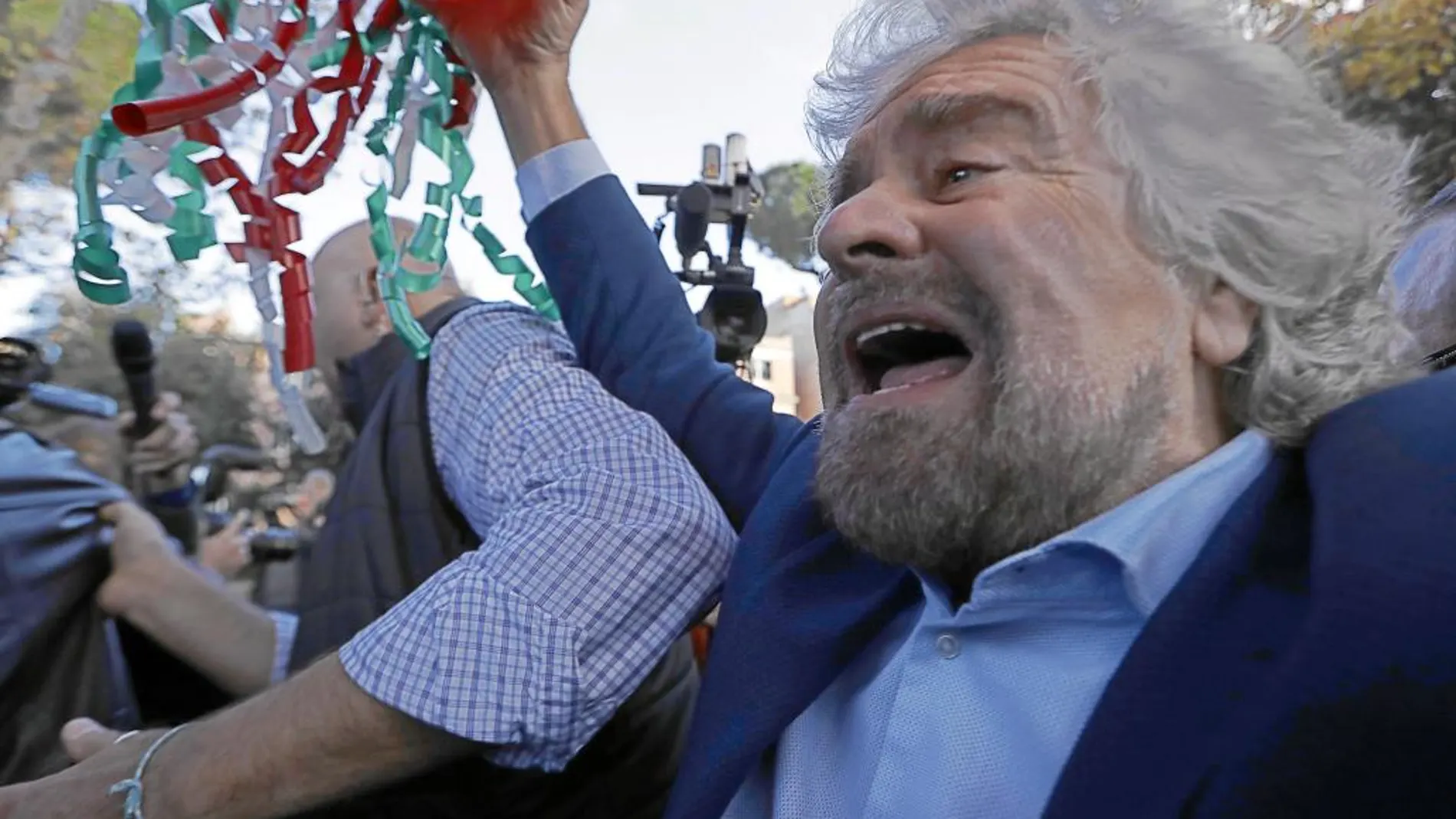 Beppe Grillo, líder del M5E, ha regresado a la primera línea en la campaña por el «no» en el referéndum del domingo