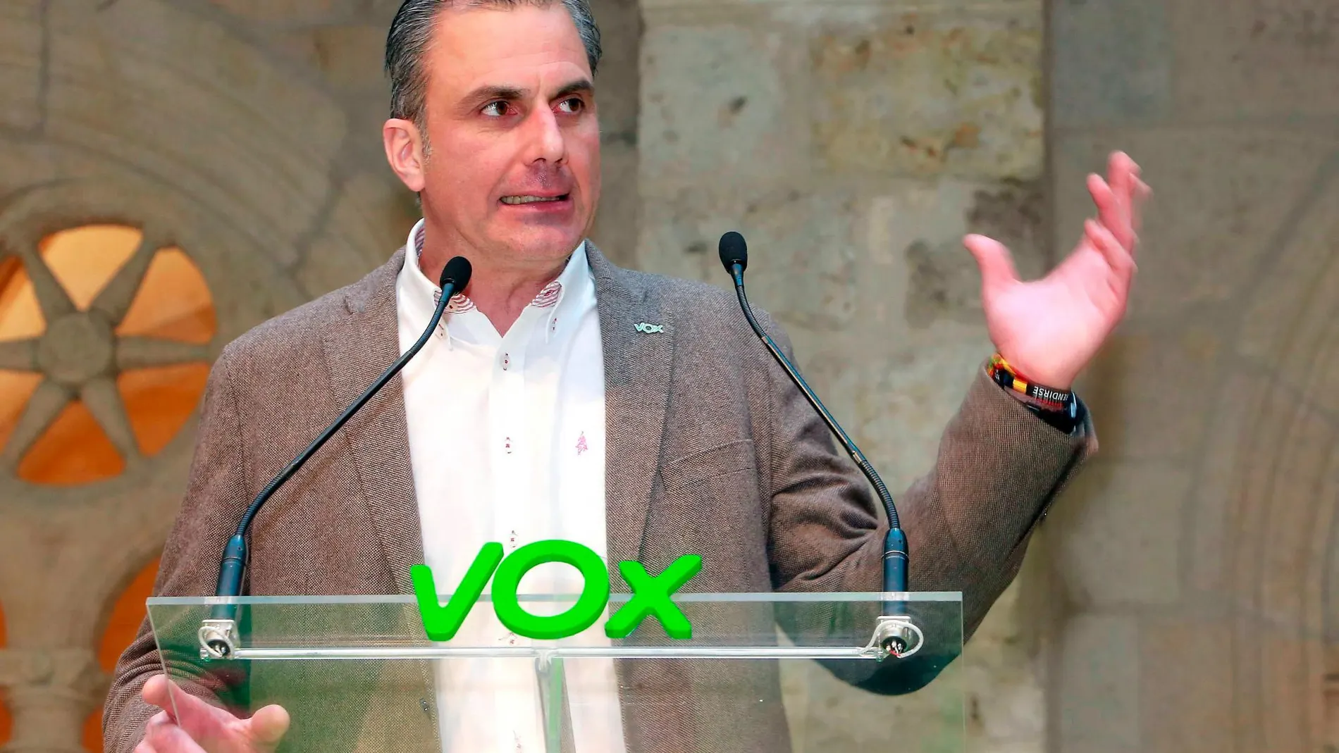 El secretario general de Vox, Javier Ortega Smith, participa en un acto público de su partido en Burgos