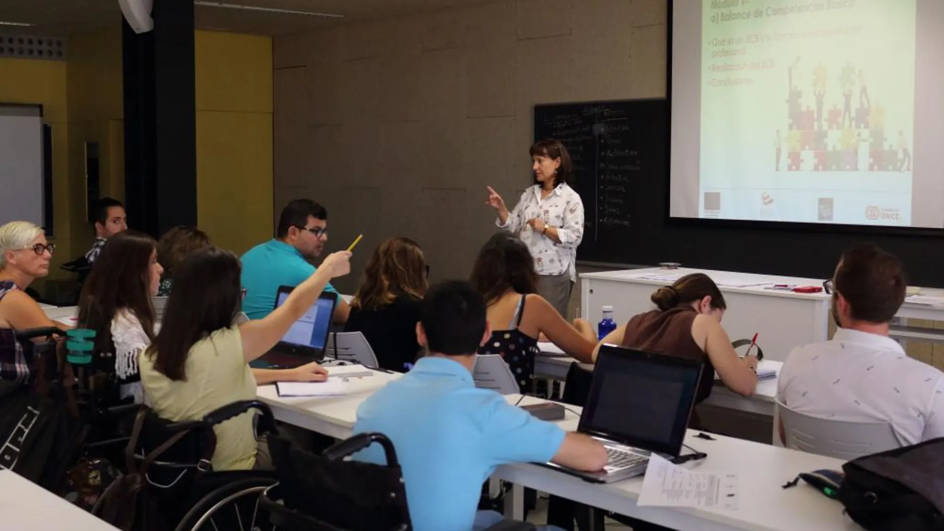 La UPO organiza un curso para la búsqueda eficiente de empleo para estudiantes con discapacidad