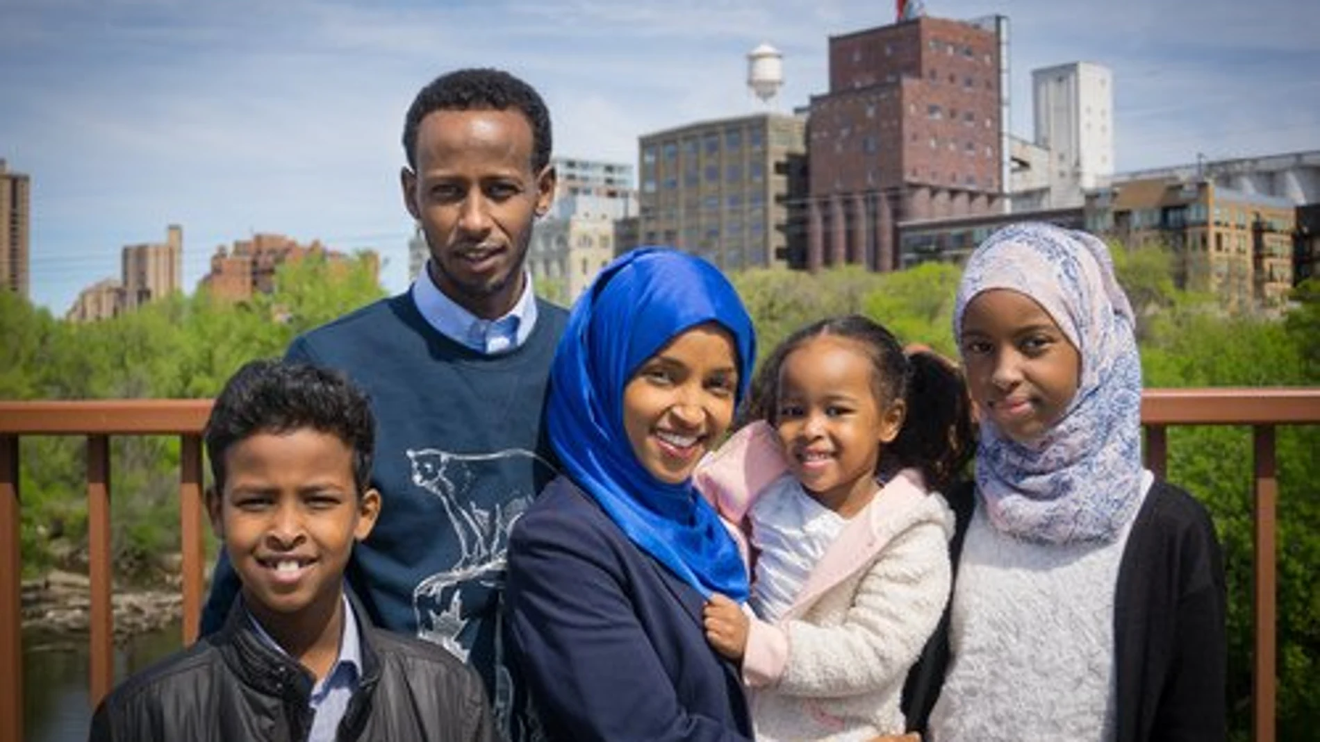 Ilha Omar, junto a su familia