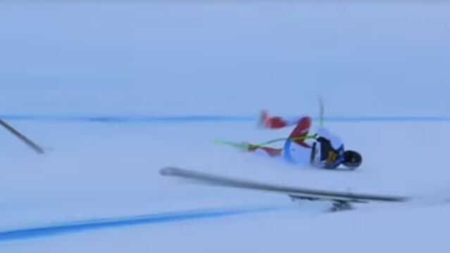 El esquiador suizo Marc Gisi en el momento de la caida