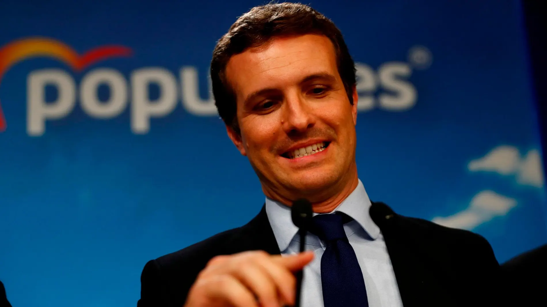 Casado aguantará la marea interna