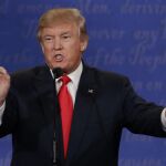 Donald Trump dice que quiere "hacer grande a América de nuevo"