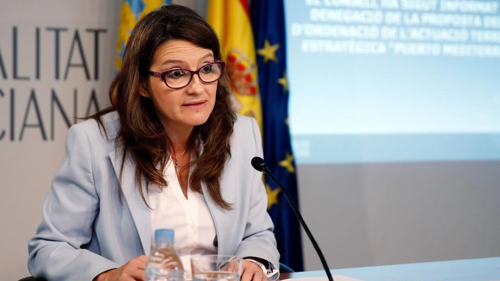 La vicepresidenta Mónica Oltra en la rueda de prensa posterior al pleno del Consell