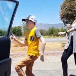 El peligroso nuevo reto viral: bajarse del coche en marcha y bailar