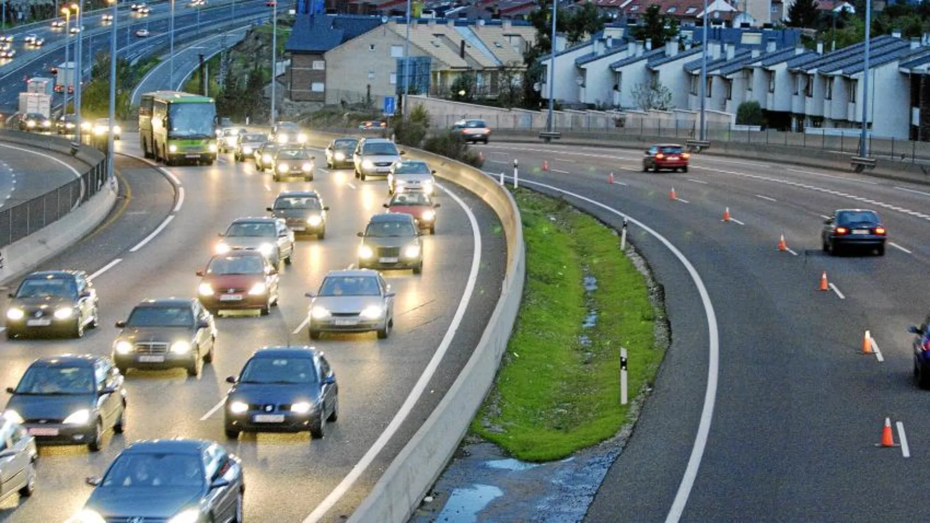 La Generalitat puso en marcha, el pasado mes de abril, un plan de contención para paliar las muertes en carreteras / La Razón