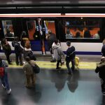 En Metro de Madrid se plantea una media general para el día del 40 % de los servicios, porcentaje que se eleva al 65 % en las horas punta