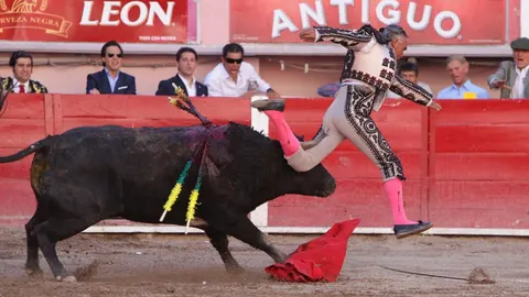 El Pana resultó herido en el primero de la tarde