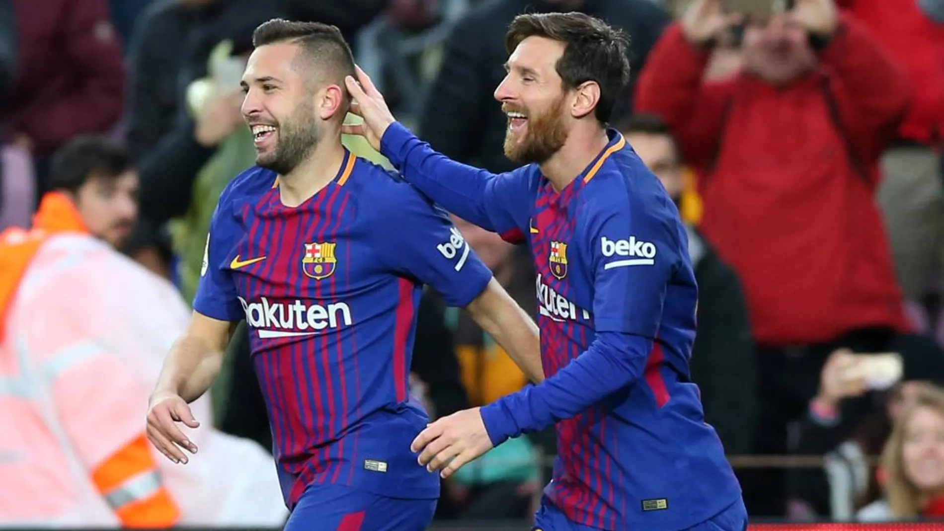 Messi celebra el primer gol con Jordi Alba REUTERS/Albert Gea
