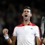 El serbio Novak Djokovic celebra el triunfo