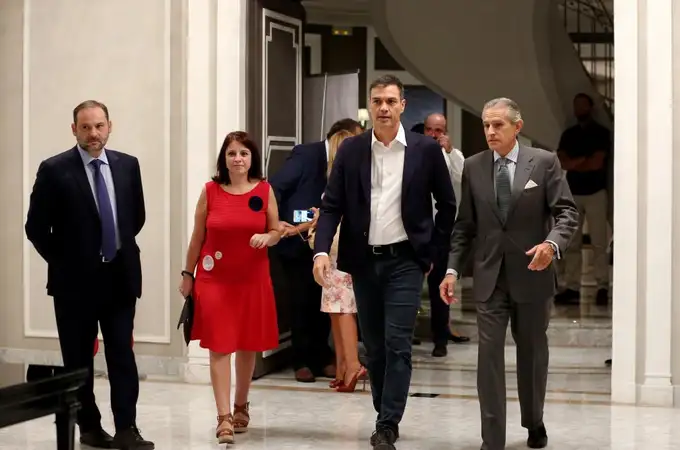 Rajoy busca blindar el apoyo de PSOE y Cs para retirar las urnas