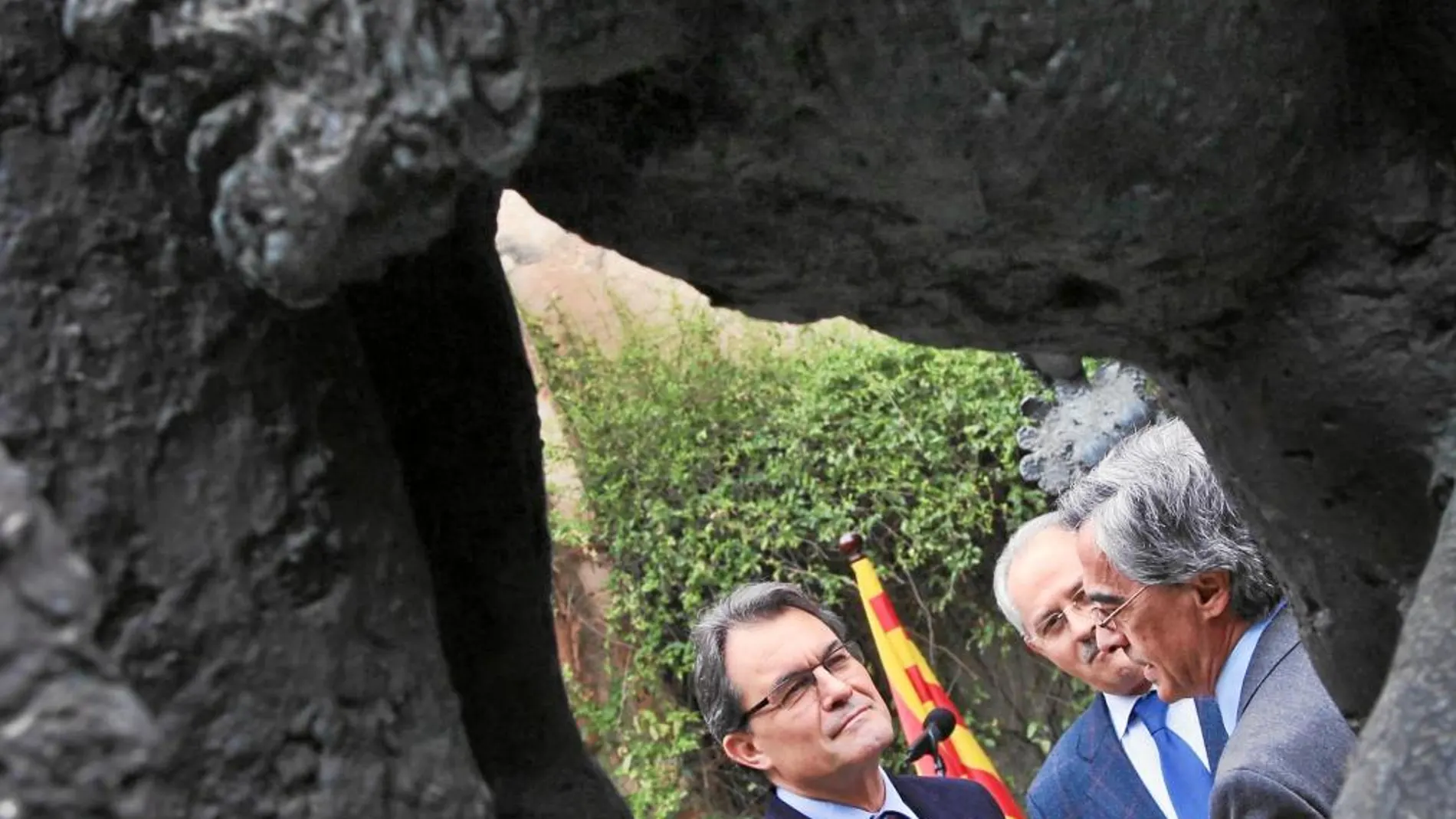 Artur Mas llamó a los partidos a concentrar esfuerzos durante la visita al Museo Apel.les Fenosa en El Vendrell