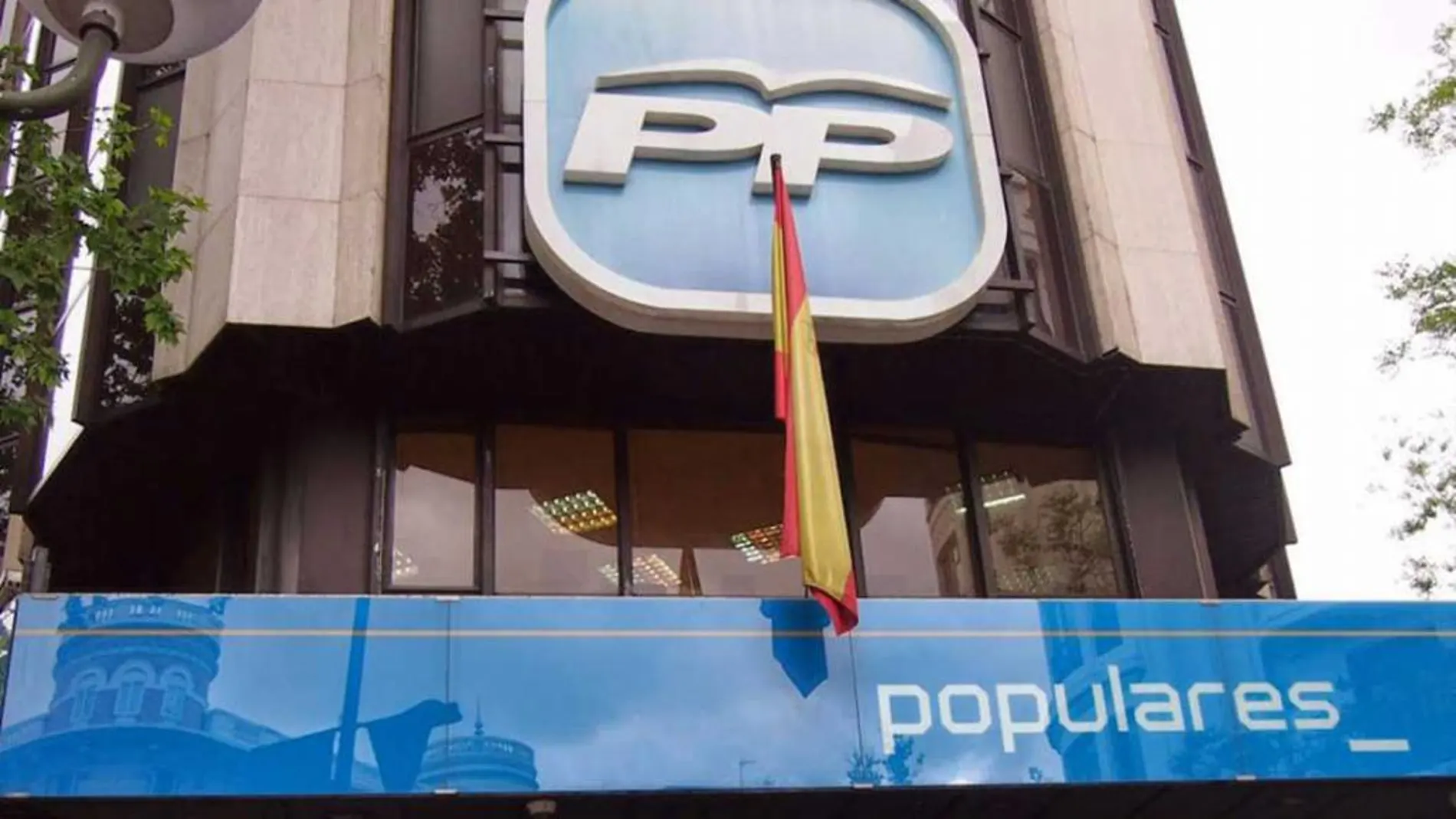 Entrada de la sede del PP, en la calle Génova de Madrid