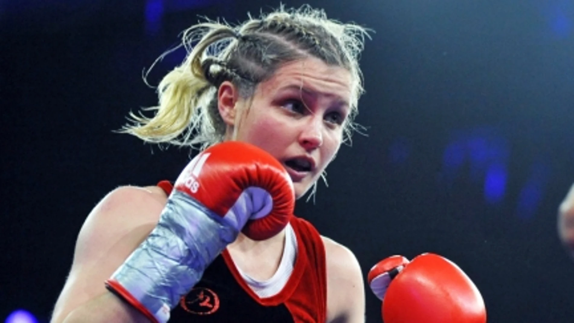 Fallece Angélique Duchemin, campeona del mundo de boxeo en peso pluma