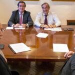 Fernández Toxo y José Álvarez, junto a Juan Rosell y Antonio Garamendi, líderes de CEOE y Cepyme, respectivamente