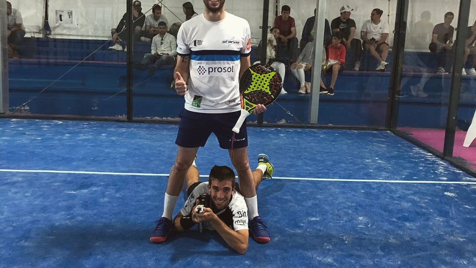 David García Campos junto a su compañero Aitor García