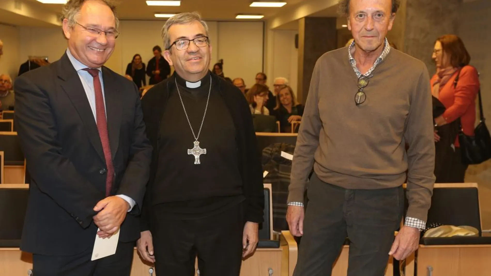 José Antonio Otero, Luis Argüello y Fernando Colina en el Colegio de Médicos de Valladolid