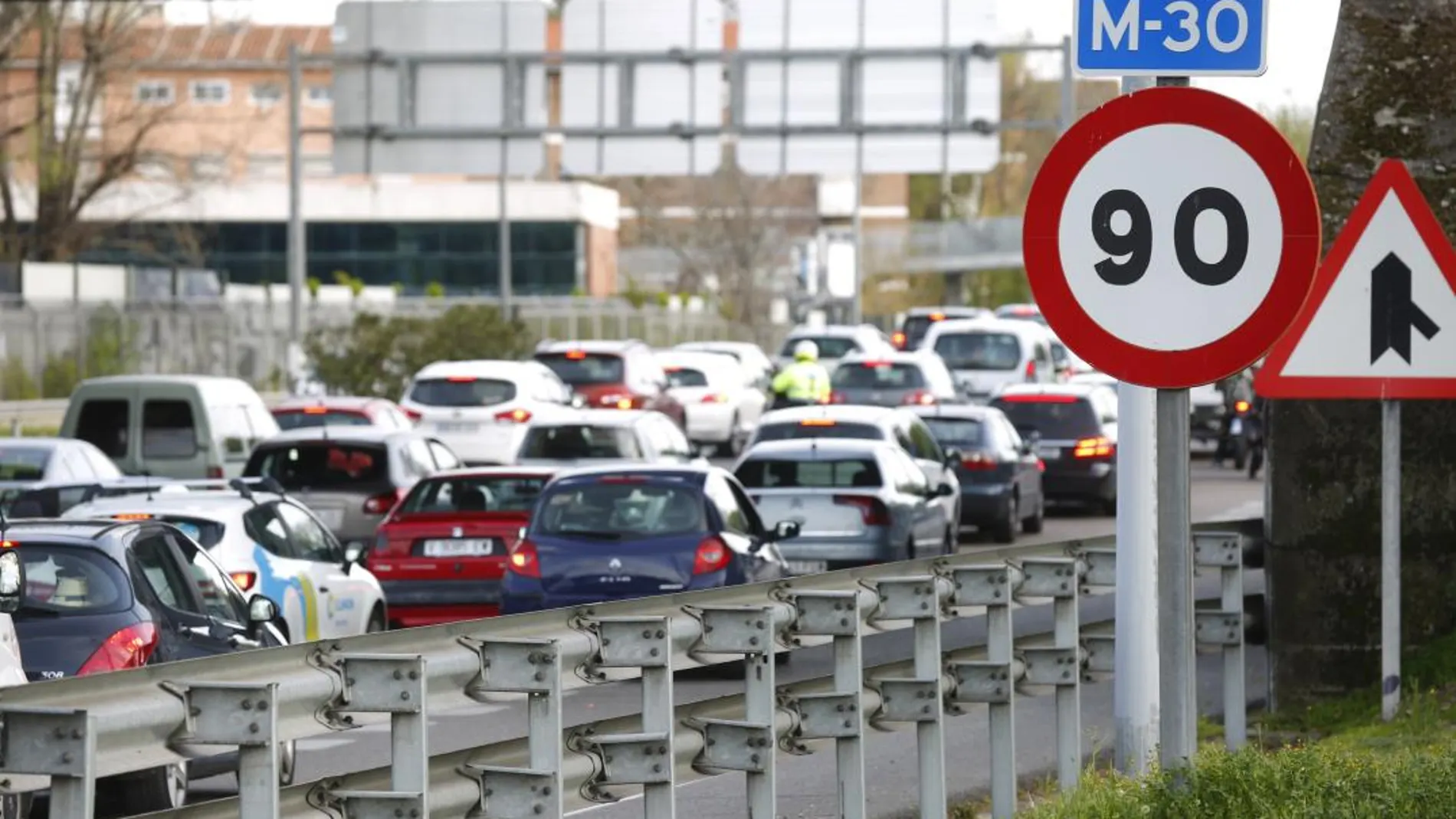 Uno de cada 13 kilómetros de la red presenta deterioros relevantes en más del 50 por ciento de la superficie del pavimento/ Jesús G. Feria