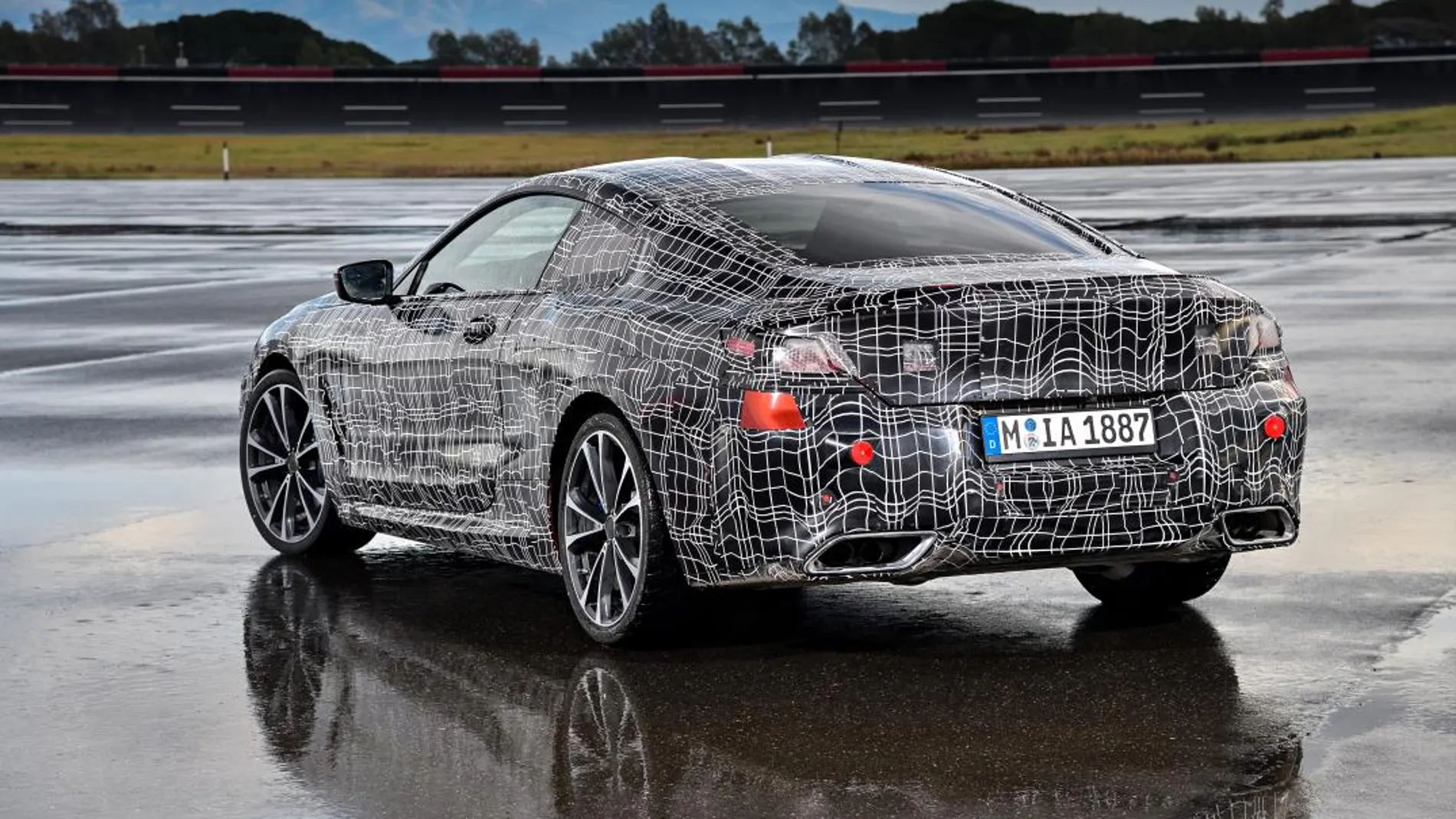 El nuevo BMW Serie 8 Coupe se somete a las últimas pruebas en circuito