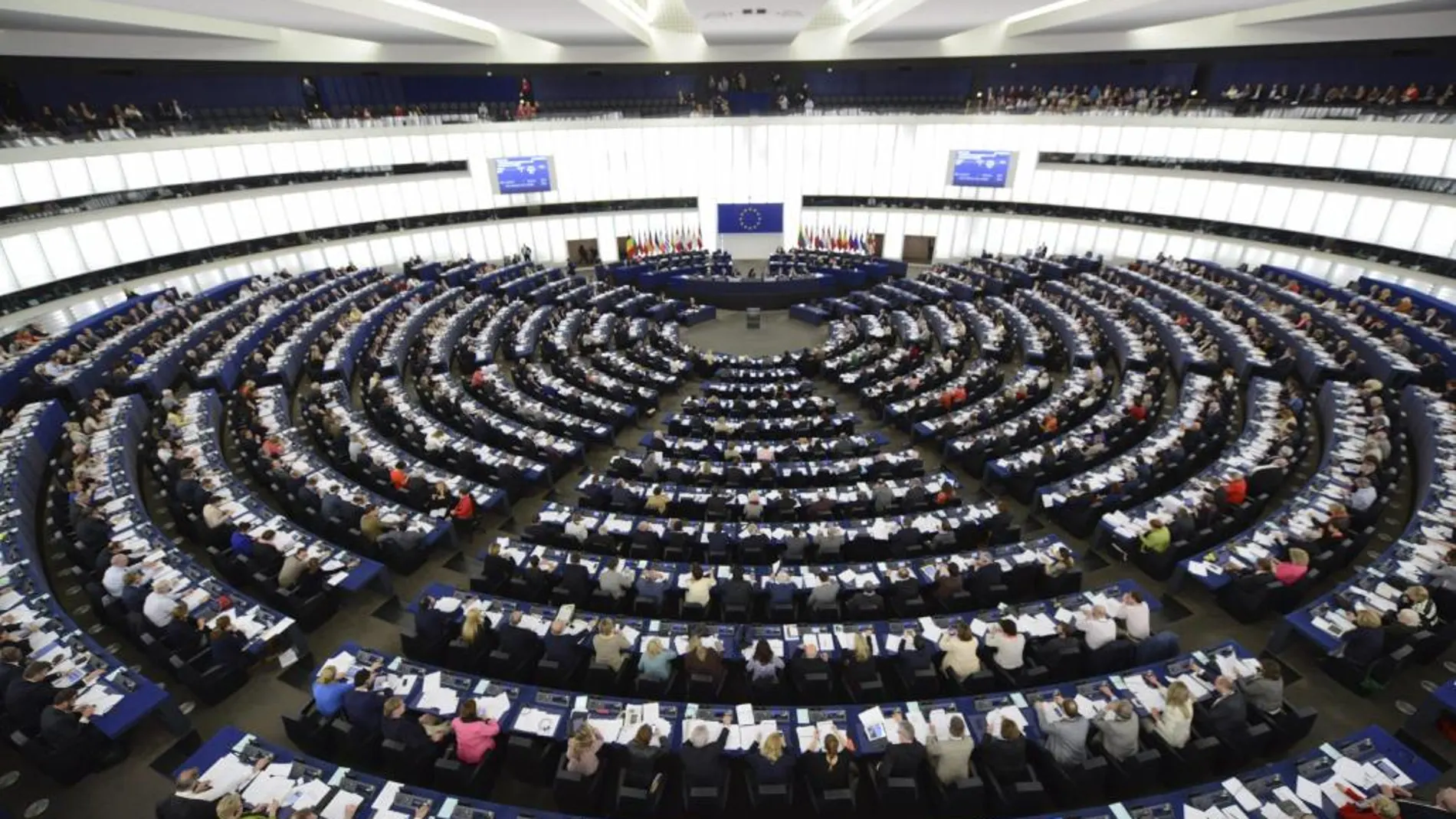 Vista general de una sesión plenaria en hemiciclo del Parlamento Europeo (PE)
