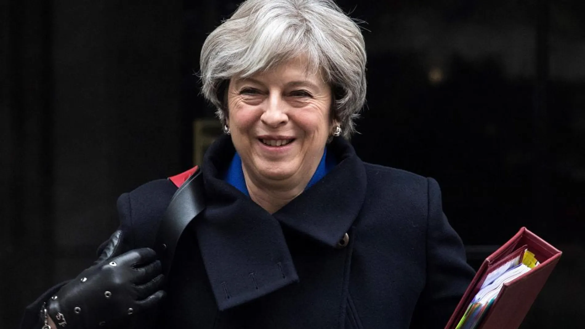 May incluirá a Gibraltar en el diálogo