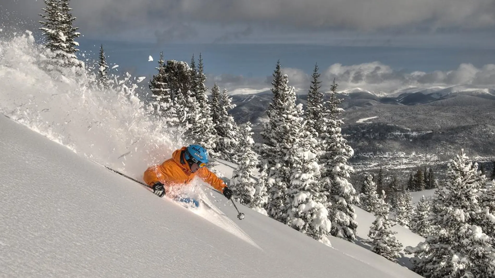 Destinos paradisíacos para esquiar en fin de año en familia