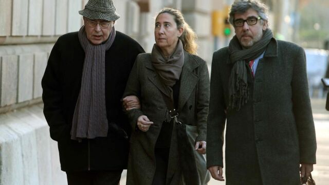 El exvicepresidente del Palau Jordi Montull, acompañado por su hija Gemma Montull, ex directora financiera del Palau y de su abogado Jordi Pina