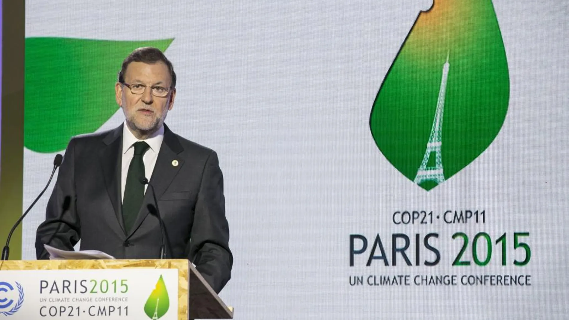 El jefe del Gobierno español, Mariano Rajoy, durante su intervención en la conferencia sobre el cambio climático de París