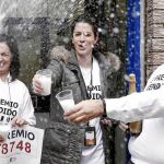 Los dueños de la administración de loterías de San Adrián, en Navarra, repartieron ayer más de 80 millones de euros en premios